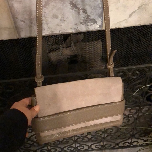 Banana Republic suede/leather shoulder bag - Picture 4 of 6